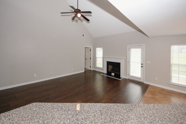 Foto del edificio - 7000 Lunar Blue Way