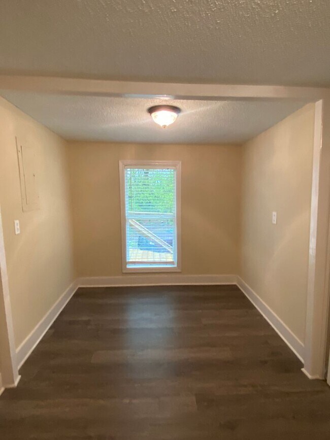 Foto del edificio - Total remodel in East Jackson