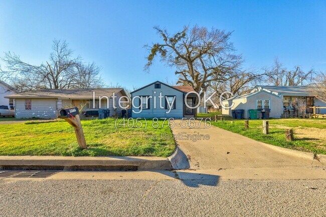 Building Photo - 3526 SW 39th St