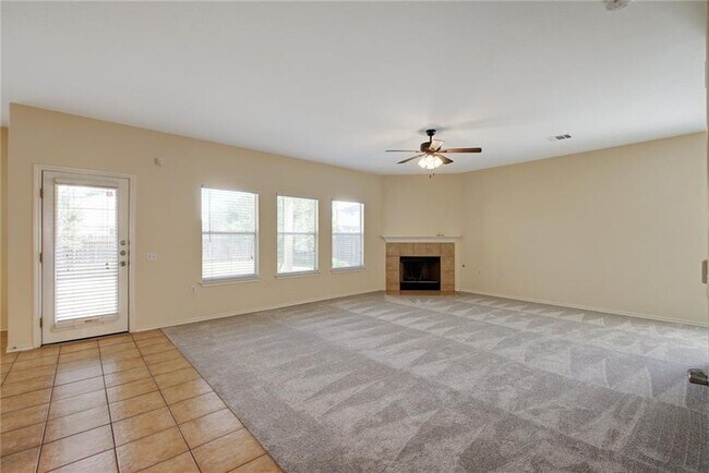 Foto del edificio - 10916 Furrow Hill Dr