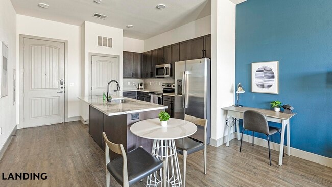 Foto del edificio - 3235 Heritage Trl