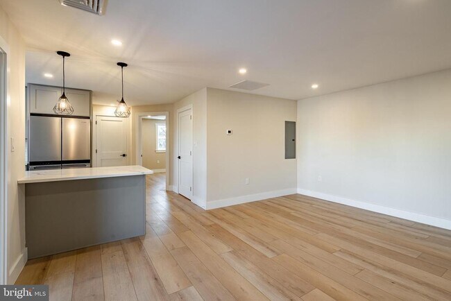 Building Photo - 530 Washington Ave