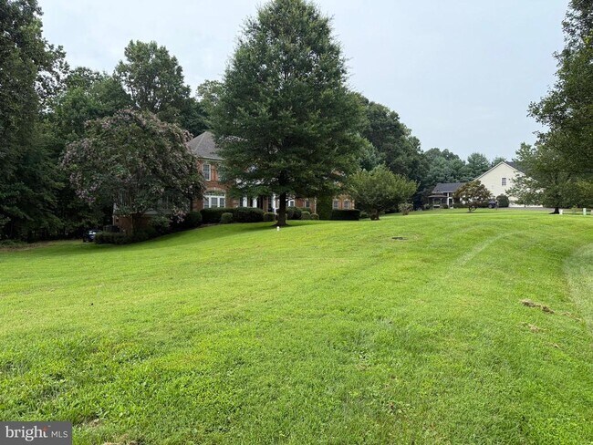 Foto del edificio - 1800 Eagles Ridge Ct\