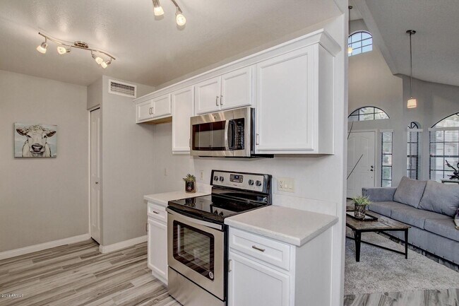 Foto del edificio - 4435 E Amberwood Dr