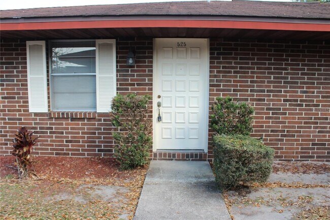 Building Photo - 525 E Bella Vista St