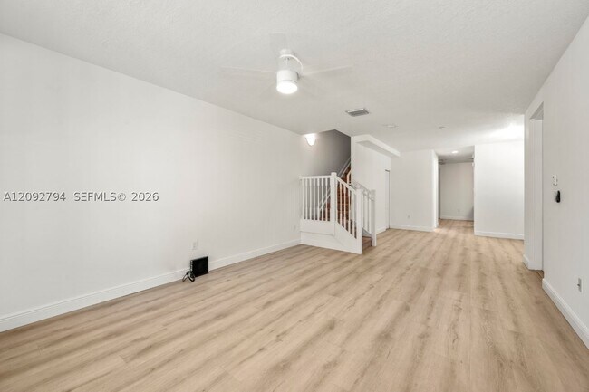 Foto del edificio - 341 SW 13th St