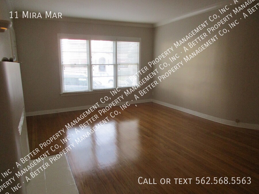 Lower ART DECO 1 Bed w/Onsite Laundry. Ga... - Lower ART DECO 1 Bed w/Onsite Laundry.  Ga...