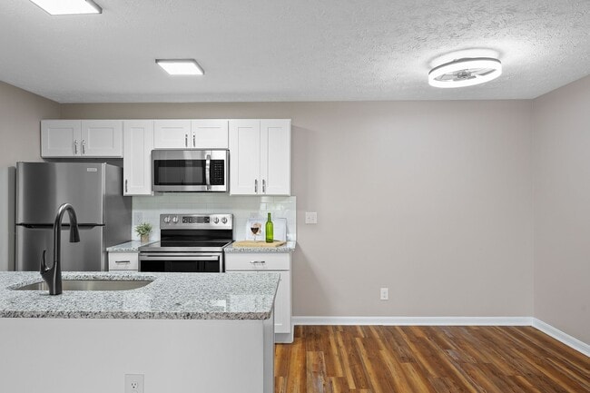 Interior Photo - Bridgewater Crossing