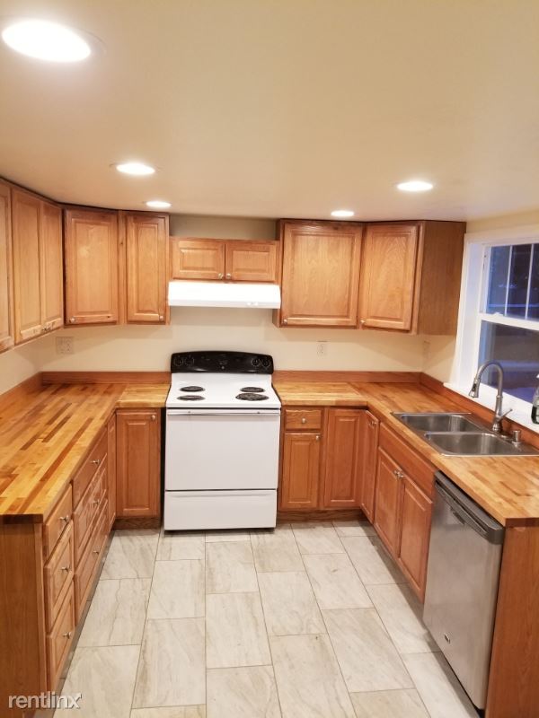 Foto del edificio - 2 br, 1 bath House - 916 east 4th St.