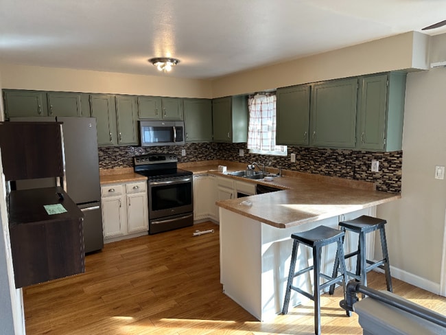 Photo - 6541 Noble St House