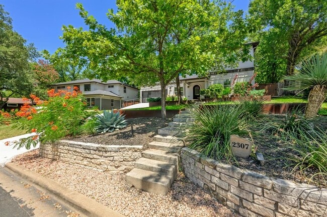 Building Photo - 2307 Alta Vista Ave