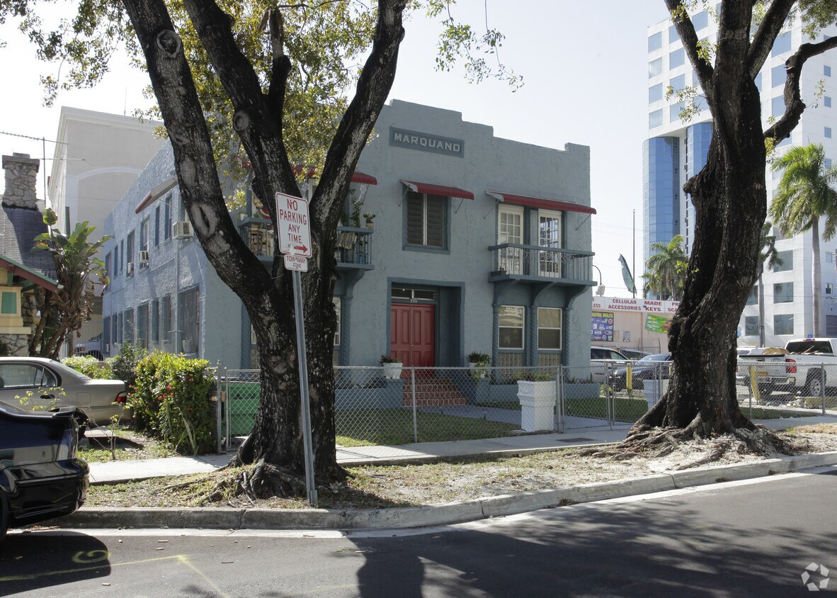Foto del edificio - 320 NE 29th St