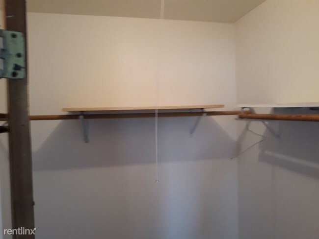 Building Photo - 820 College 301