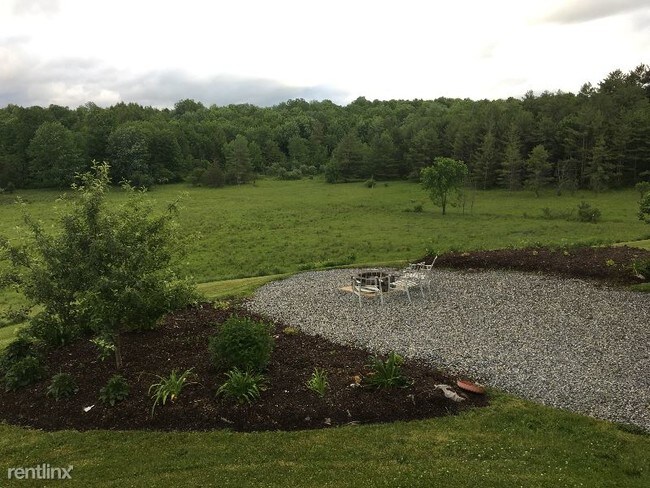Building Photo - 3 br, 3.5 bath House - 388 Carpenter Road