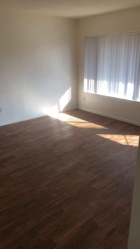 Building Photo - 2231 E Lenita Ln