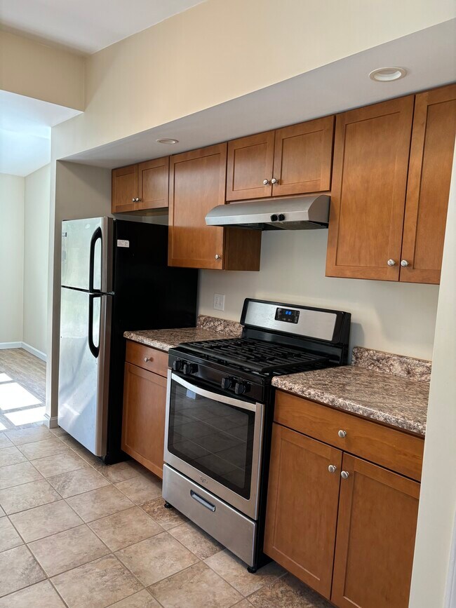 Foto del edificio - 102 Maple Ridge Dr