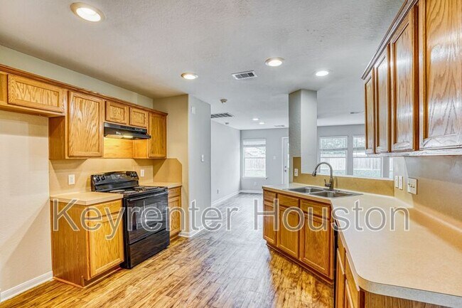 Foto del edificio - 9410 Stoneridge Canyon Ln