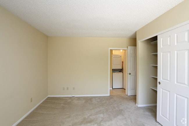 Bedroom - Colony West