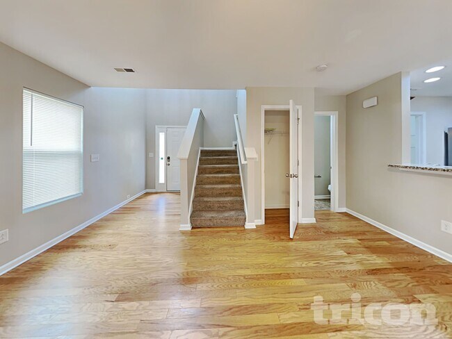 Building Photo - 931 Rook Rd