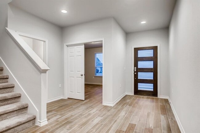 Foto del edificio - 11920 Saddle Rock Dr