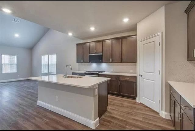 Building Photo - 404 Dempsey Dr