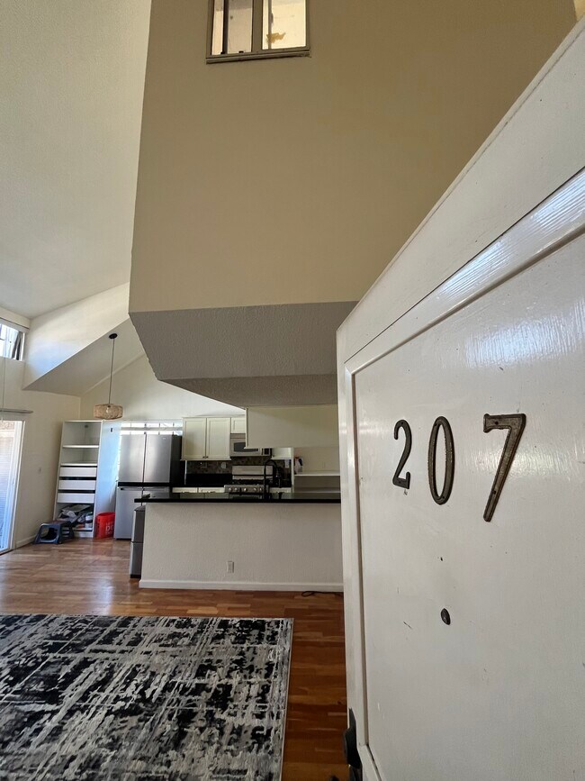 Foto del edificio - 15946 Vanowen St