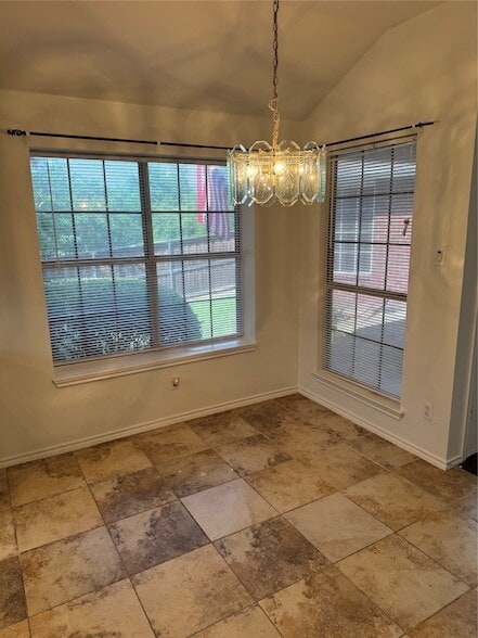 Building Photo - 100 Streamside Dr
