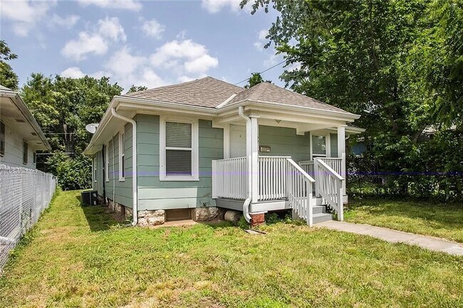 Foto del edificio - 5918 Anderson Ave