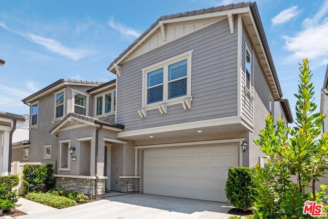 Foto del edificio - 12379 Primrose Ave