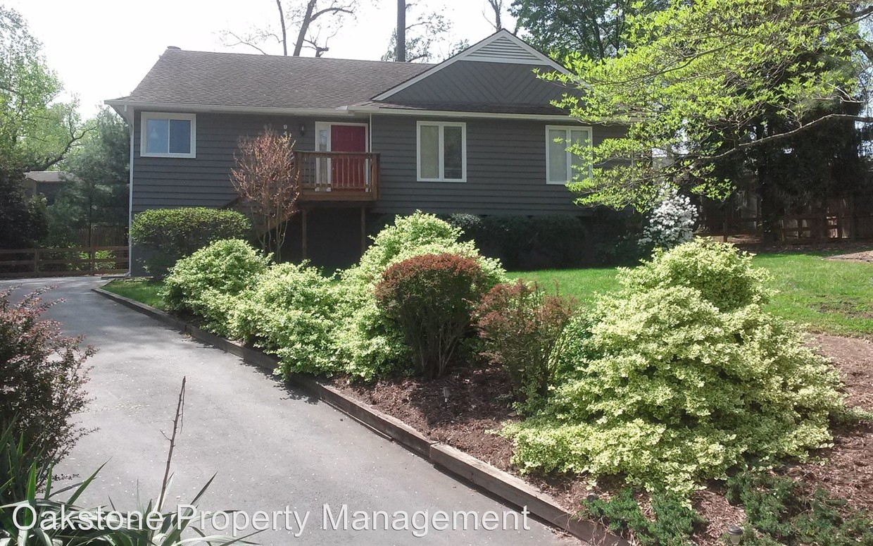 Primary Photo - 3 br, 2 bath House - 9403 Sir Barry Dr.