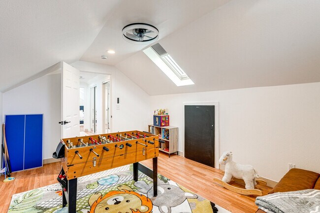 Foto del edificio - 641 Central Ave