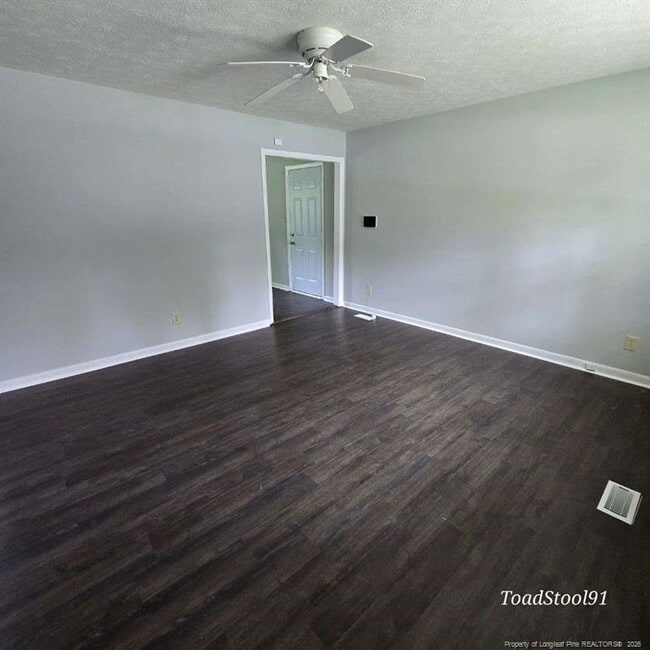 Building Photo - 6512 Kemper Ct