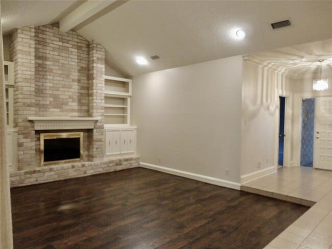Foto del edificio - 6618 Preston Trail Dr