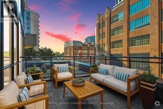 Building Photo - 38-238 Dan Leckie Way