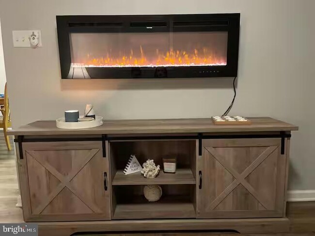 Building Photo - 22 Ship Dr