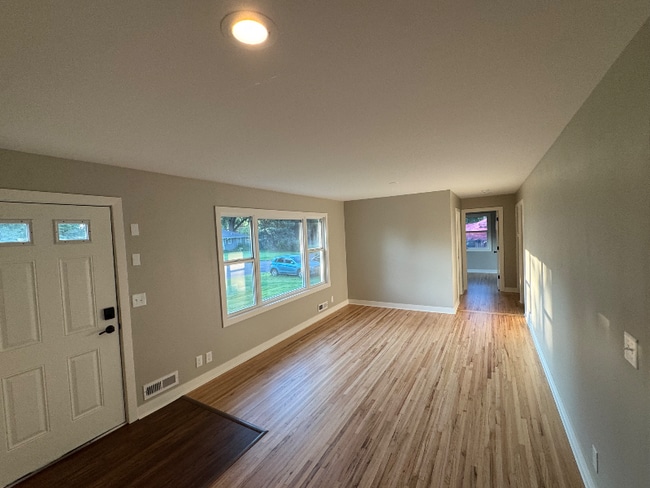 Building Photo - 10919 Woody Ln NW