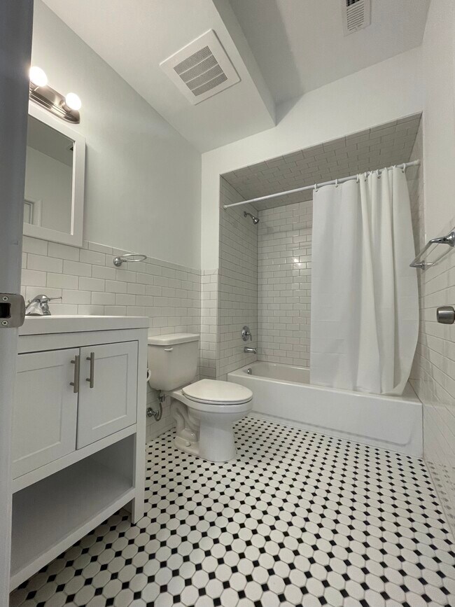 Foto del edificio - 160 Adams St NW