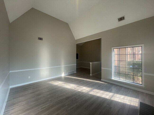 Foto del edificio - Beautiful 2 bedroom 2 bathroom