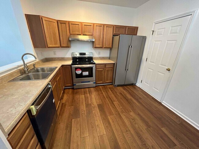 Foto del edificio - 6306 Bishops Pond Ln