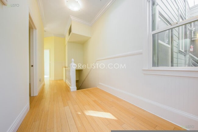 Building Photo - 634 20th St