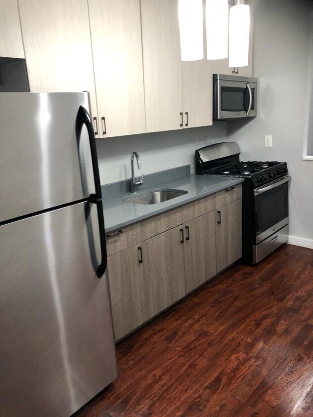 Foto principal - 1347 Eastern Pkwy