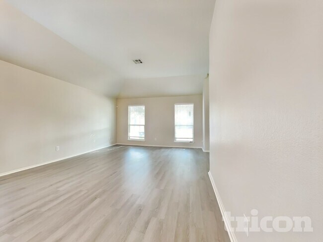 Foto del edificio - 132 Snow Owl Hollow