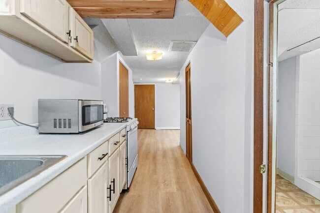 Foto del edificio - 4255-4257 N Thomas Ave