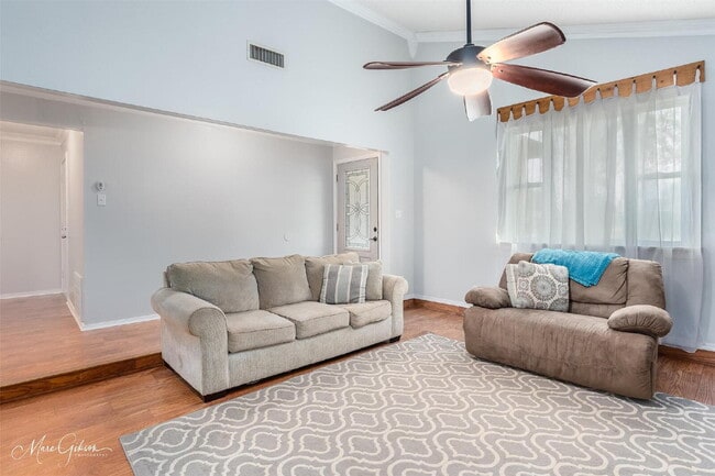 Building Photo - 4700 Longstreet Pl