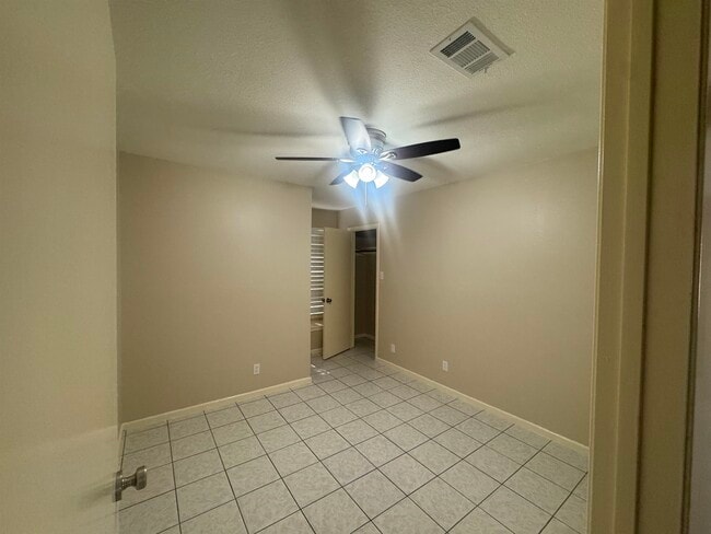 Building Photo - 247 Northpoint Dr