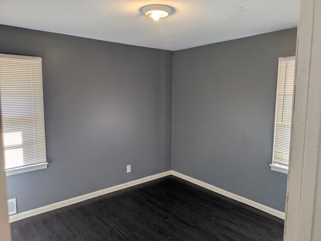 Foto del edificio - 6097 Park Dr