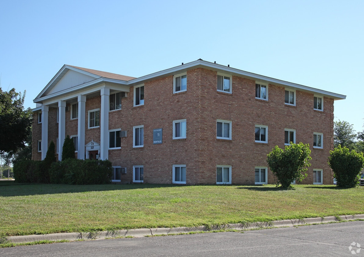 Building Photo - 321 Harrison St S