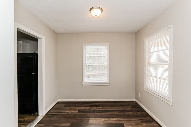 Building Photo - 6121 Court M