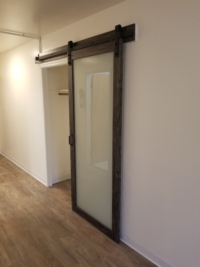 Foto del edificio - 577 41st Ave