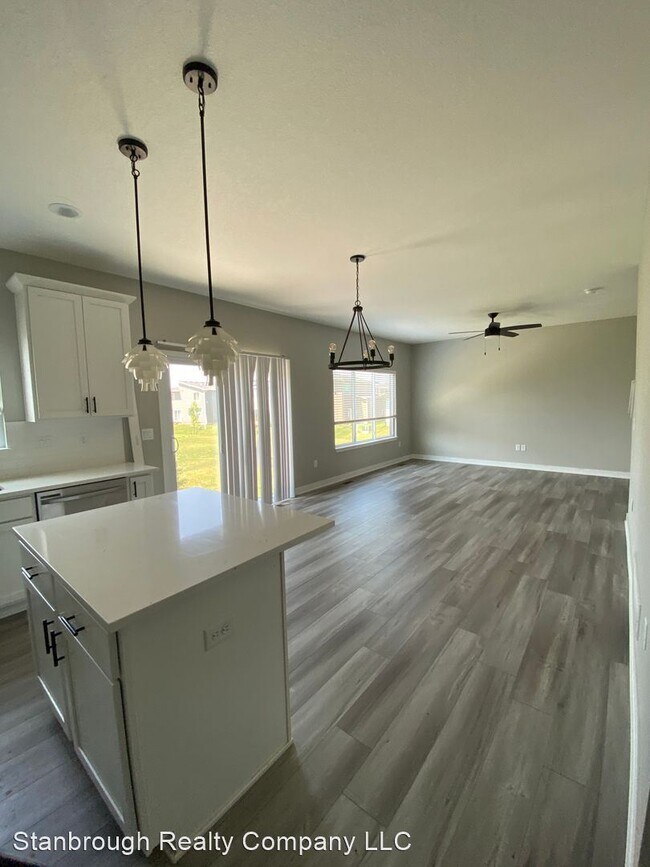 Foto del edificio - 4 br, 2.5 bath House - 1502 NE Savana Dr